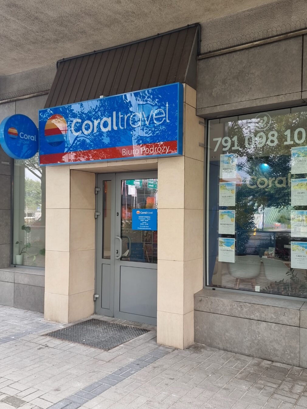 Biuro Podróży Coral Travel, Katowice, ul. Sokolska 33